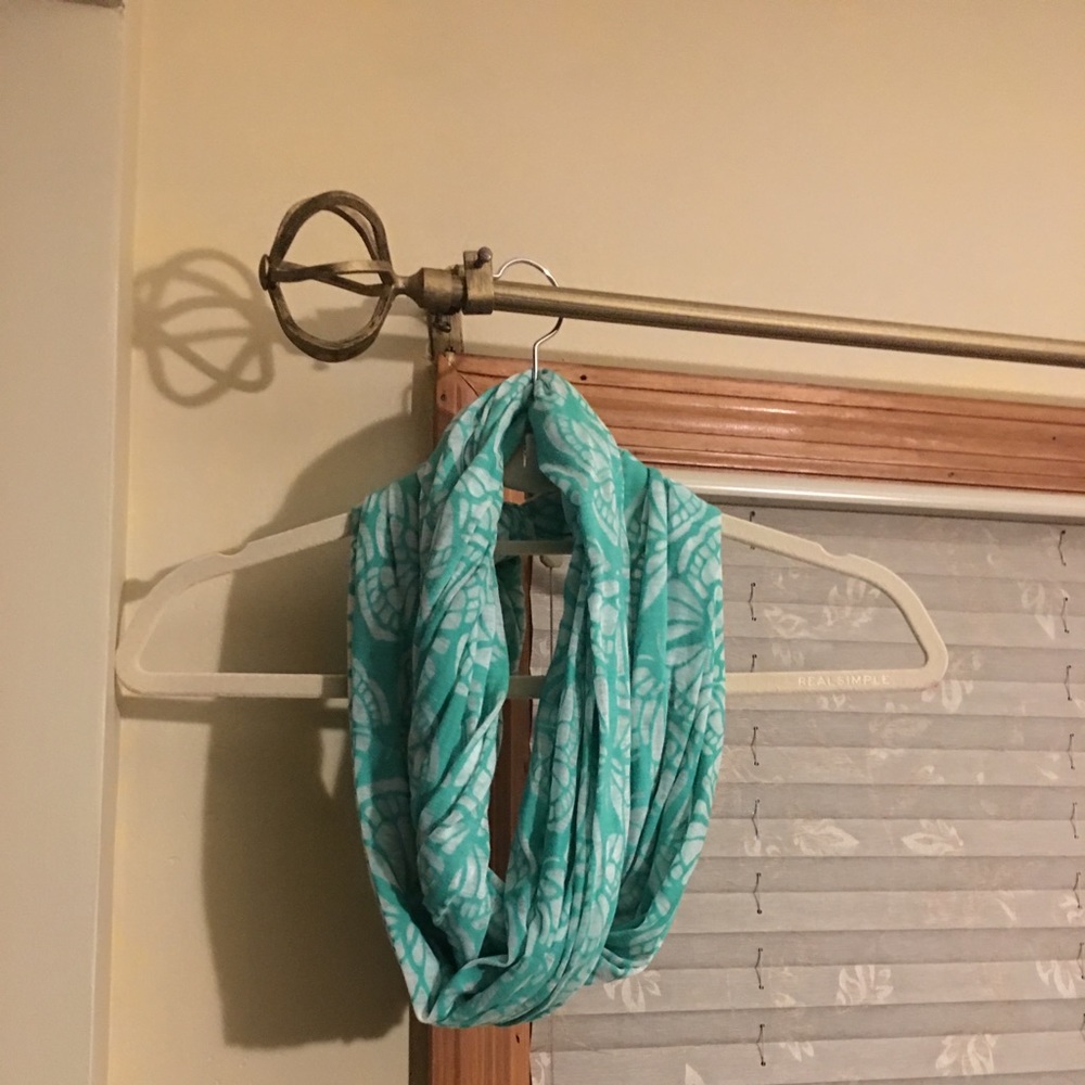 Old Navy scarf